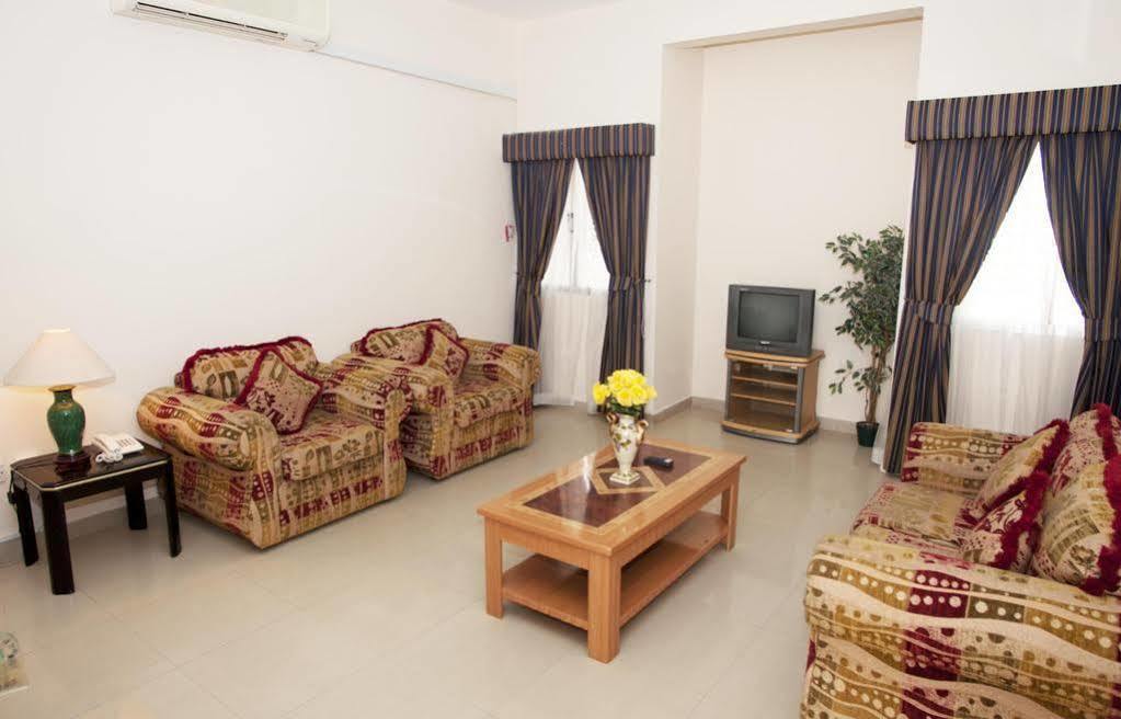 Nuzha Hotel Apartments Maskat Zewnętrze zdjęcie